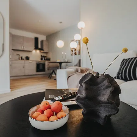 Jobostays - Luma2 Modernes Neubau-apartment In Mit Terrasse Und Kostenlosem Parkplatz Apartmán *