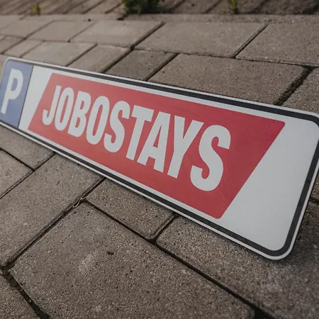 Jobostays - Luma2 Modernes Neubau-apartment In Mit Terrasse Und Kostenlosem Parkplatz * باد سفيشنآن